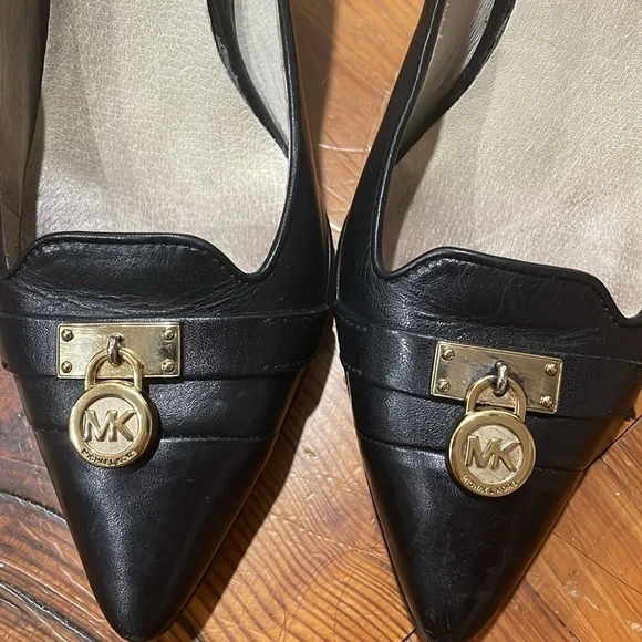 Michael Kors Close Toes Pointed heels with logo - Picture 7 of 9